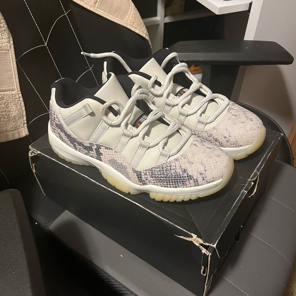 Jordan 11